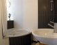 Bad mit Eckbadewanne und Dusche